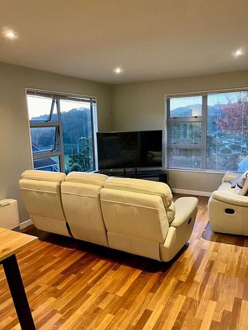 Sunny Karori Townhouse - Photo 3