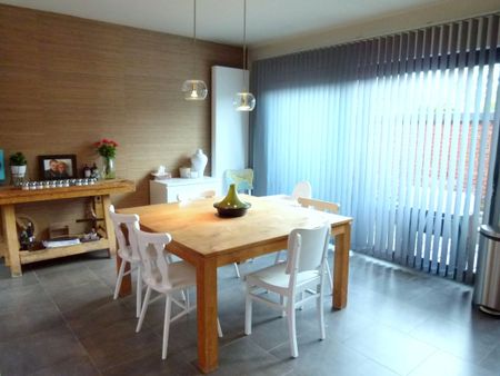 Moderne woning met 2 (3) slpk. en terras in centrum Halen. - Photo 5