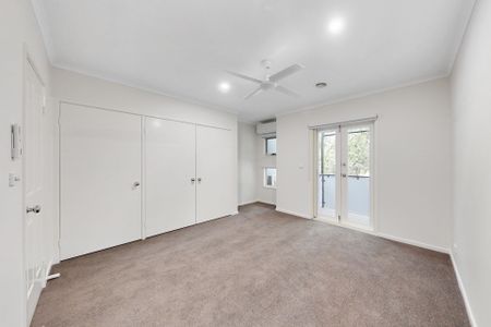 110A Kensington Road, - Photo 2