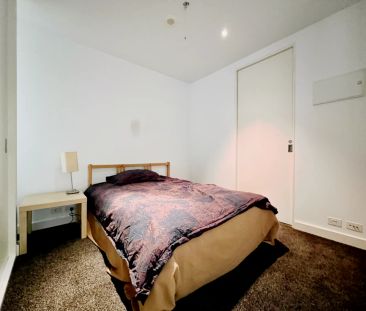 1 Bedroom - Photo 4