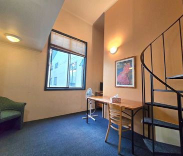 Furnished Studio Apartment in Prime Broadway Ultimo Location - Photo 5