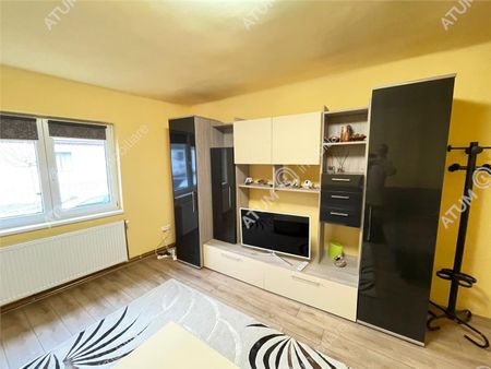 De inchiriat apartament la casa cu 2 camere decomandate in zona Gusterita din Sibiu - Fotografie 4