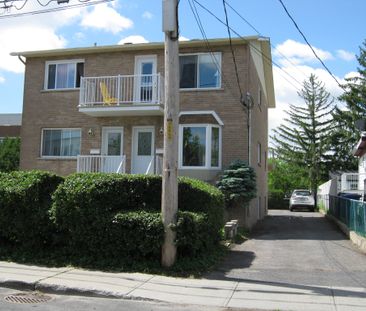 Grand 4 1/2 Bien Situé à Longueuil - Photo 1