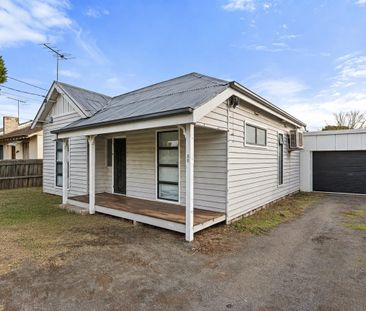 Comfortable & low maintenance living. - Photo 3