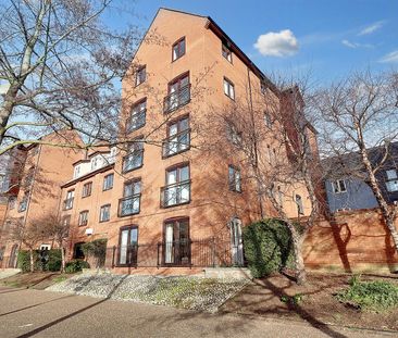 3 Bedroom Flat / Apartment to let - Photo 3