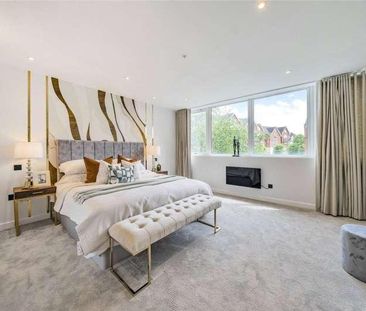 West Byfleet, Surrey, KT14 - Photo 3