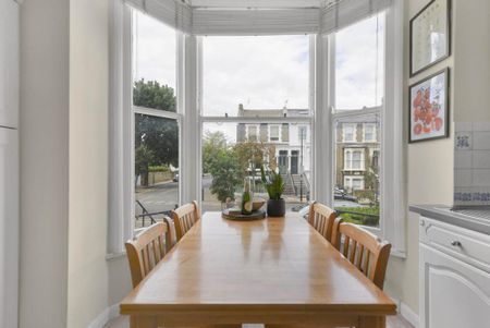 3 bedroom apartment to rent - Photo 3