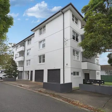 SUNNY 2 BEDROOM UNIT - Photo 4