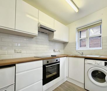 Studio to rent - Photo 6