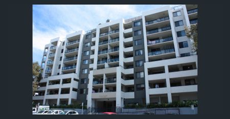 Stylish 1 Bedroom Apartment with Parking - Photo 2