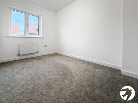 3 bedroom end of terrace house to rent - Photo 4