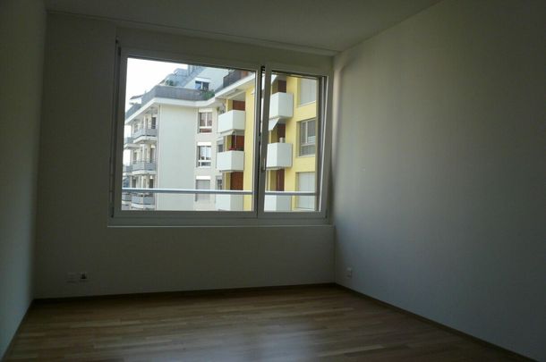 Wohnen mitten im Geschehen - Foto 1