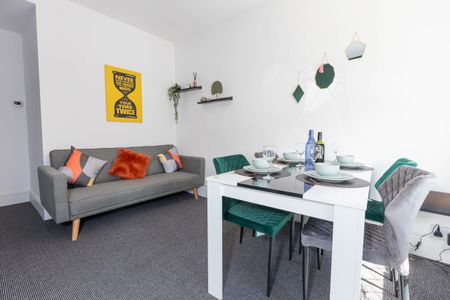 Heath End Road, CV10 7HG - Photo 4