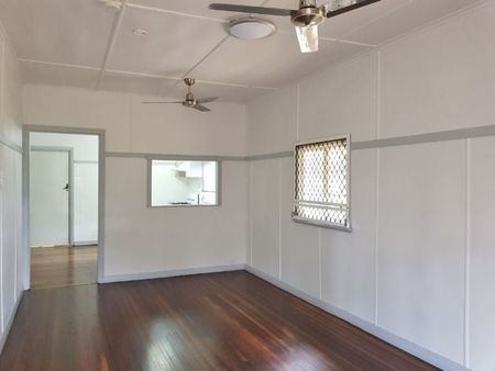 25 Fitzroy Street, Cranbrook - Photo 5