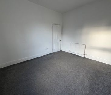 3 Bed Semi-Detached House, Oxton Road, CH44 - Photo 6