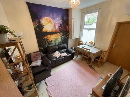 Great House, 10 Agincourt Street, Queens Quarter, Belfast, BT7 1QE - Photo 3