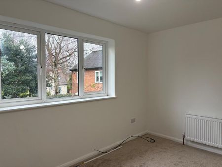 3 bedroom mews to rent - Photo 4