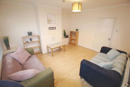 4 bedroom house share to rent - Photo 2