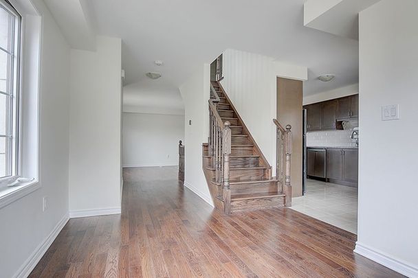 For Lease - 76 Casely Avenue, Richmond Hill, Ontario - Photo 1