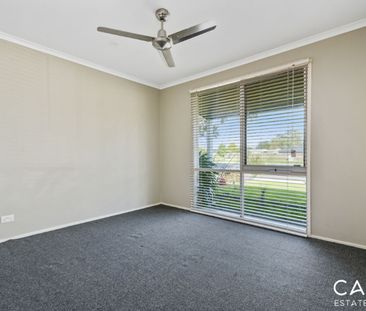 25 Thompsons Road, Cranbourne North - Photo 1