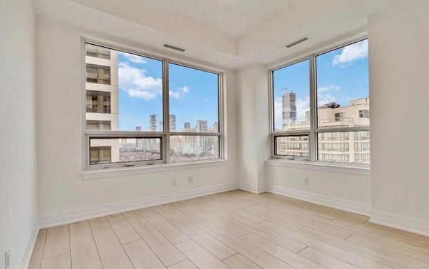 For Lease - 30 Elm Drive Unit# 1310, Mississauga, Ontario - Photo 1