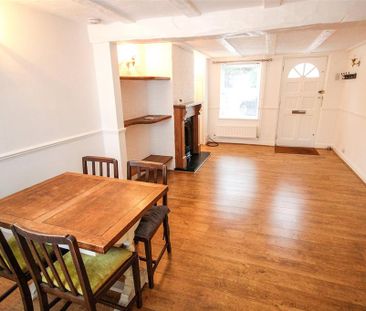 2 bedroom terraced house to rent - Photo 2