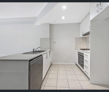 Spacious 1 Bedroom - Photo 4