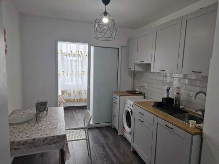 Apartament 3 camere decomandat de închiriat – Alexandru cel Bun - Fotografie 2