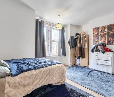 4 bedroom house to rent - Photo 3
