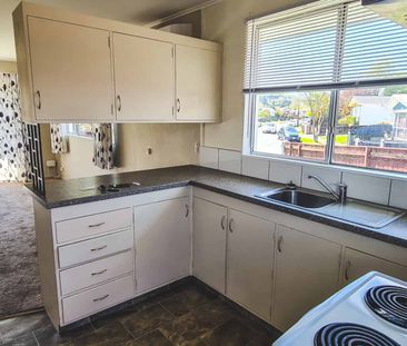 Totara Park Upper Hutt - Photo 3