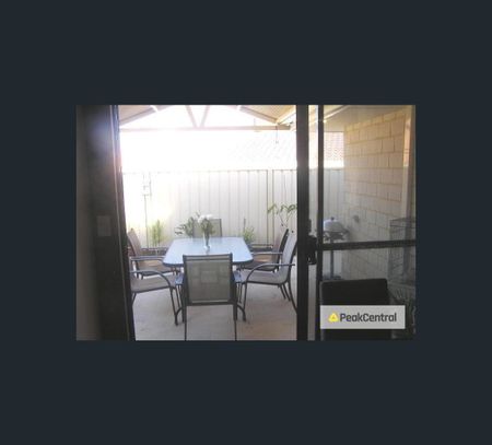 95 Canna Drive, Canning Vale, WA 6155 - Photo 5