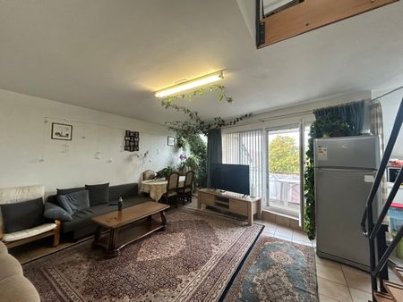 Ruime duplex met 3 slaapkamers en balkon - Photo 3