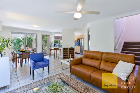 1/14 GRAY STREET, Southport QLD 4215 - House For Rent | Domain - Photo 2