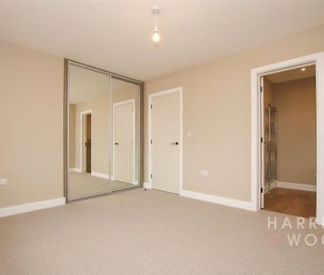 4 bedroom detached house to rent - Photo 1