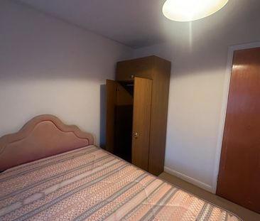 Room in a Shared House, Trevino Drive, LE4 - Photo 2