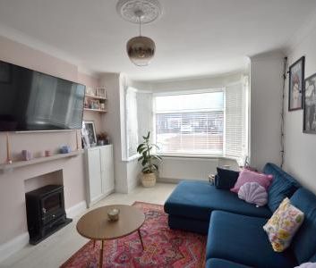 3 bedroom Terraced House To Let - Photo 4