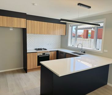 Brand new home for rent in Flagstaff, perfect for professionals and... - Photo 5