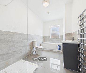 2 bedroom terraced house to rent - Photo 4