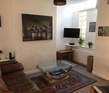 4 Bed Terraced House, Ashfield Road, M13 - Photo 4