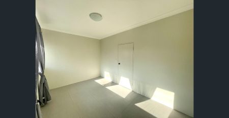 FULL BRICK TOWNHOUSE AT PREMIUM LOCATION! - Photo 5