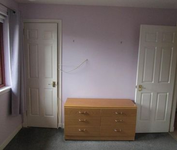 2 bedroom semi-detached house to rent - Photo 4