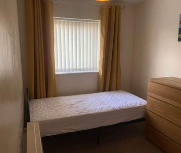 Cobnar Road, Norton Woodseats, Sheffield, S8 - Photo 2