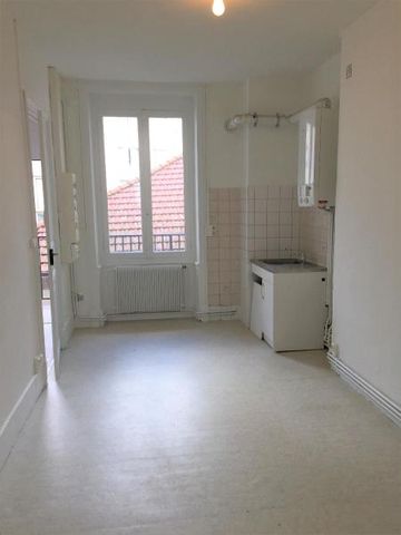 Location Appartement 3 pièces 67m² ST CHAMOND 42400 - Photo 3