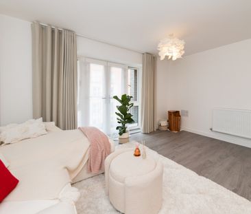 2 Bed Flat, Nightingale Way, RG30 - Photo 2