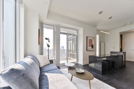 For Lease - 11 Yorkville Avenue Unit# 4707, Toronto, Ontario - Photo 3
