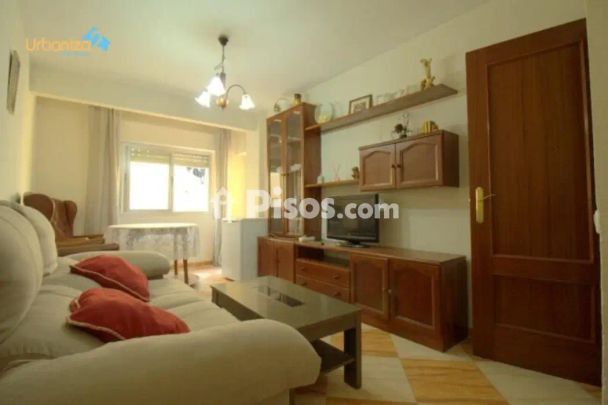 Piso en alquiler en Centro - Foto 1