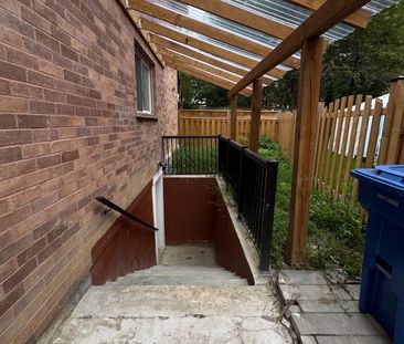 For Lease - 746 Leslie Valley Drive Unit# Lower, Newmarket, Ontario - Photo 5