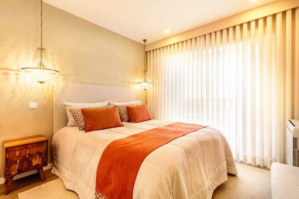3 Bedroom Apartment with balcony, Linda-a-Velha, Oeiras - Photo 1