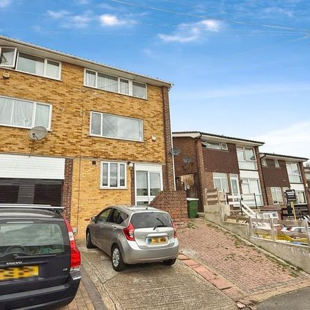 Studio to rent - Photo 4