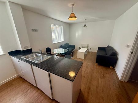 2 bedroom apartment to rent - Photo 2